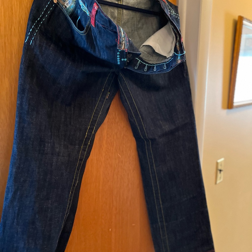 Jean - Picture 2 of 8